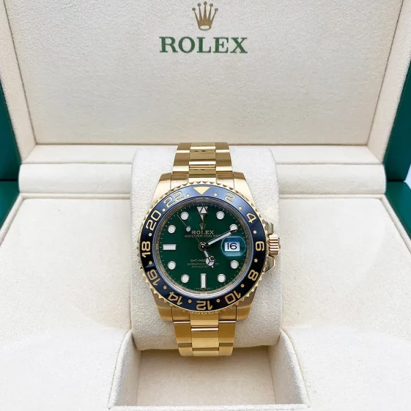 Rolex GMT-Master II 40mm 116718 Green Dial