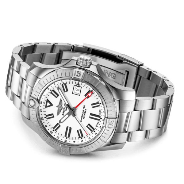 Breitling Avenger Automatic GMT 43, Ref# A32397101A1A1